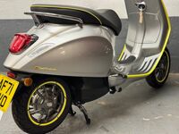 PIAGGIO Vespa