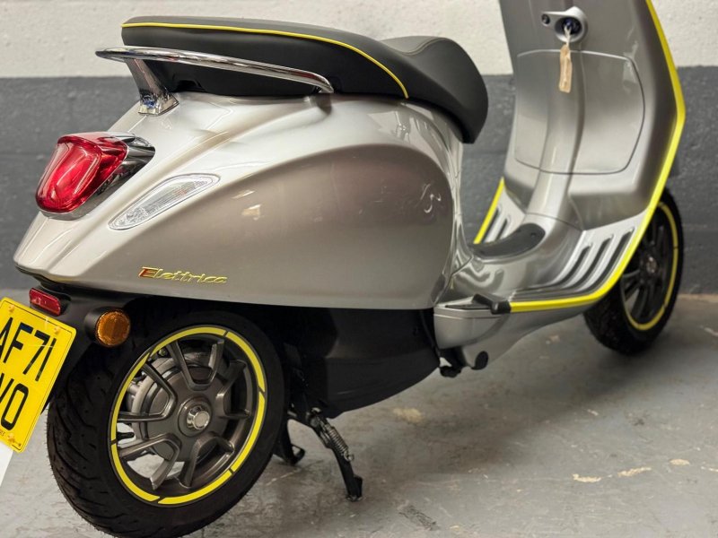 PIAGGIO Vespa
