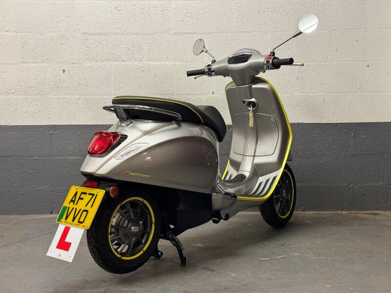 PIAGGIO Vespa