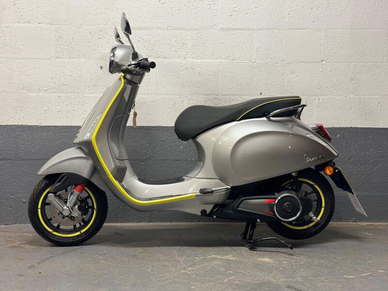 PIAGGIO Vespa