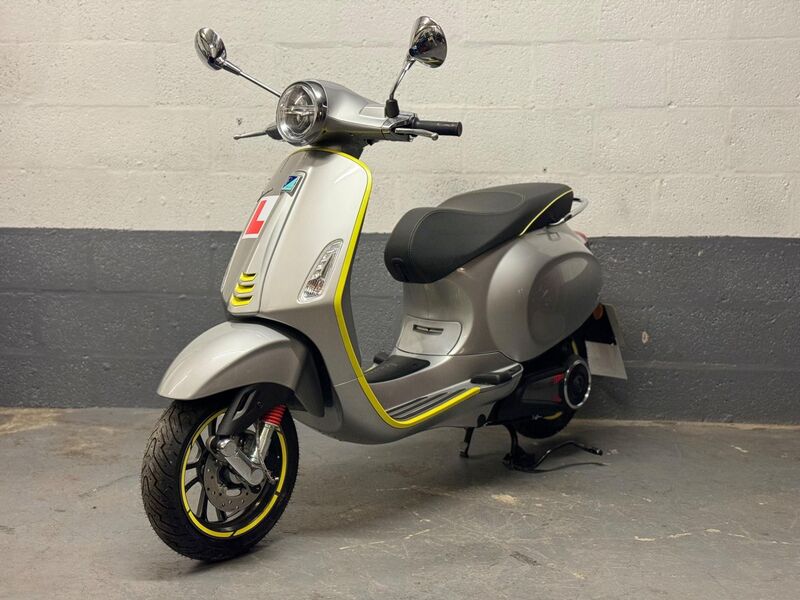 PIAGGIO Vespa
