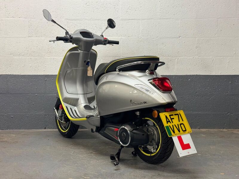 PIAGGIO Vespa