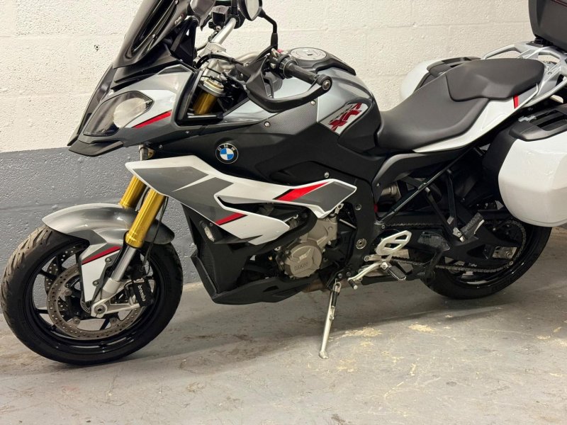 BMW S1000XR