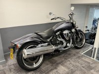 YAMAHA XV1700