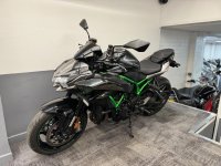 KAWASAKI Z1000