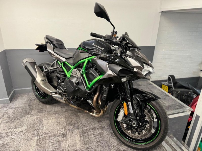 KAWASAKI Z1000