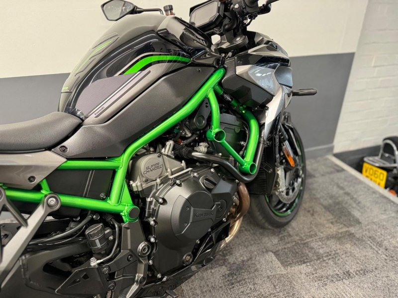 KAWASAKI Z1000