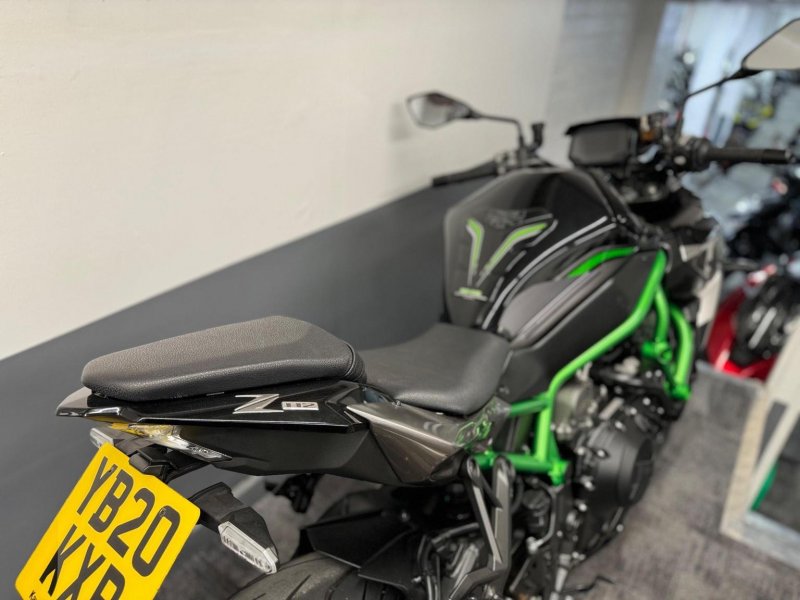 KAWASAKI Z1000