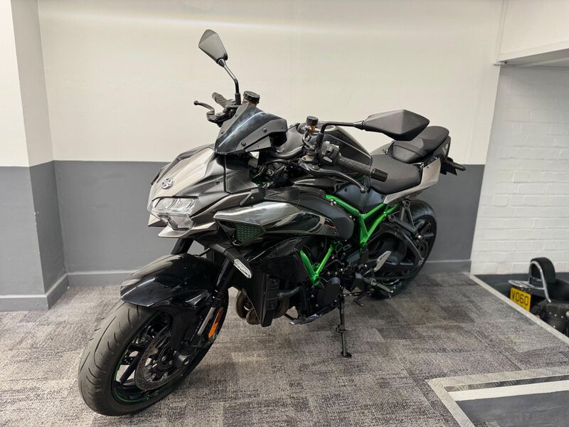 KAWASAKI Z1000