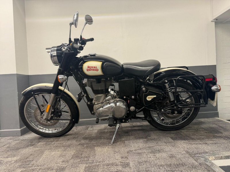 ROYAL ENFIELD CLASSIC CHROME