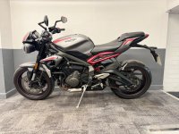 TRIUMPH STREET TRIPLE 765