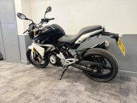 BMW G310R
