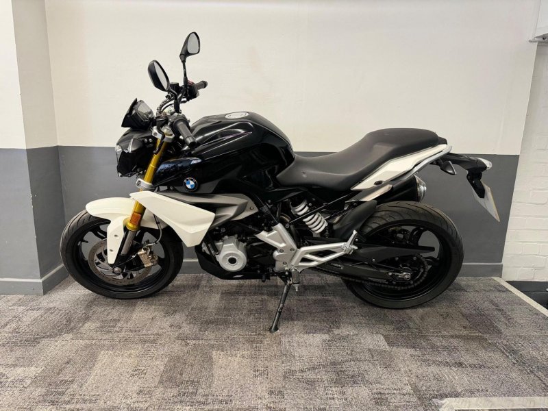 BMW G310R
