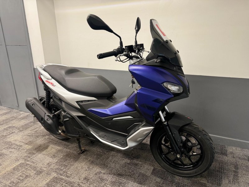 APRILIA SR