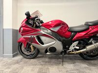 SUZUKI GSX1300R Hayabusa