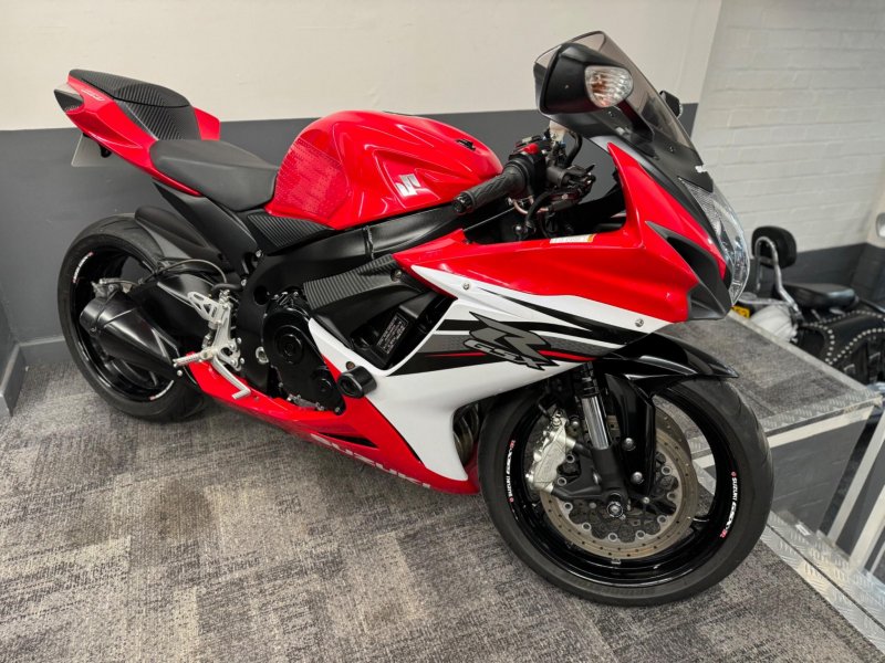 SUZUKI GSXR600
