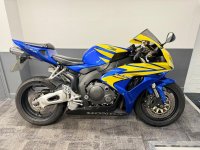 HONDA CBR1000RR Fireblade