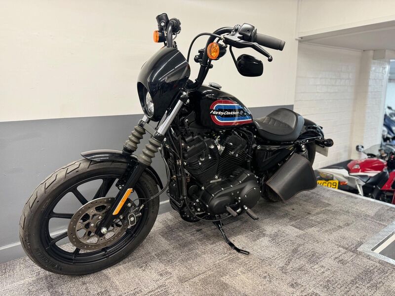 HARLEY-DAVIDSON Sportster
