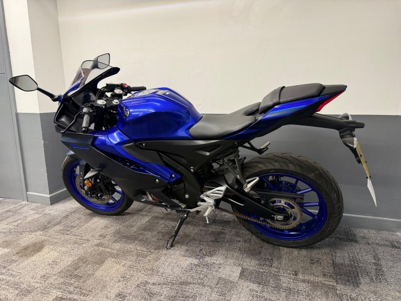 YAMAHA R125