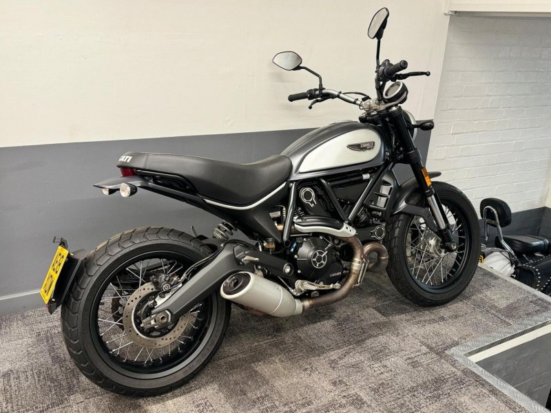 DUCATI Scrambler
