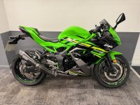 KAWASAKI Ninja 125