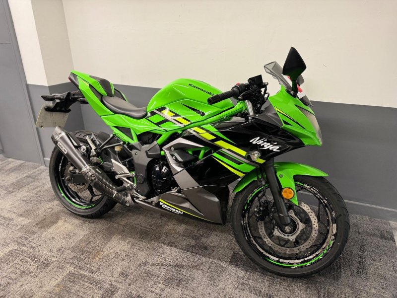 KAWASAKI Ninja 125