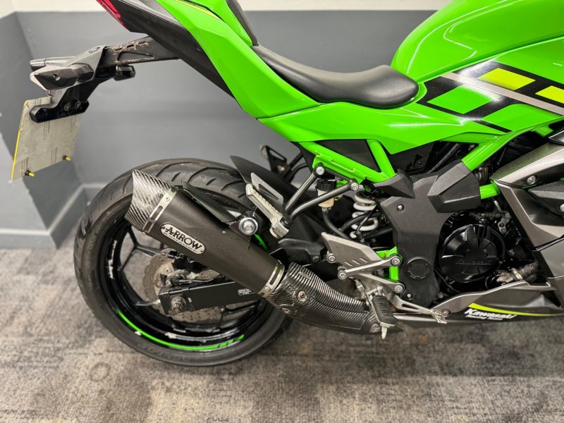 KAWASAKI Ninja 125