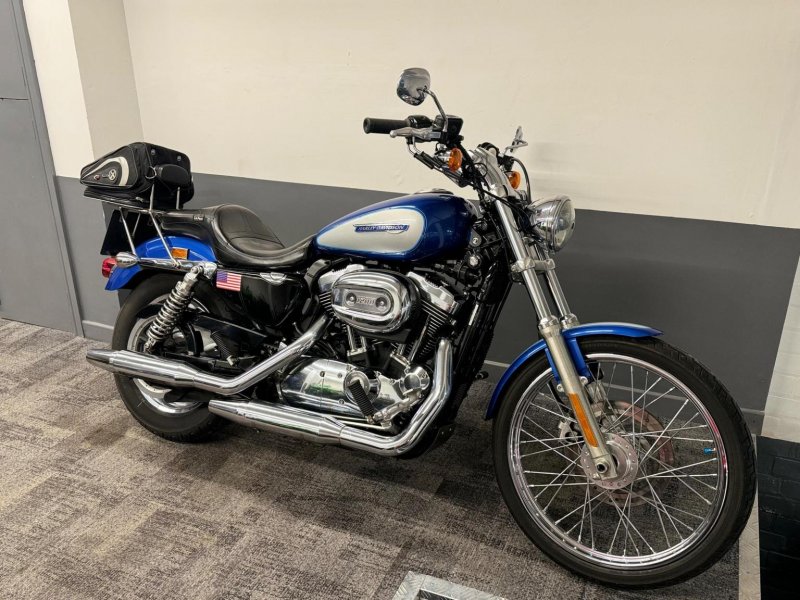 HARLEY-DAVIDSON Sportster