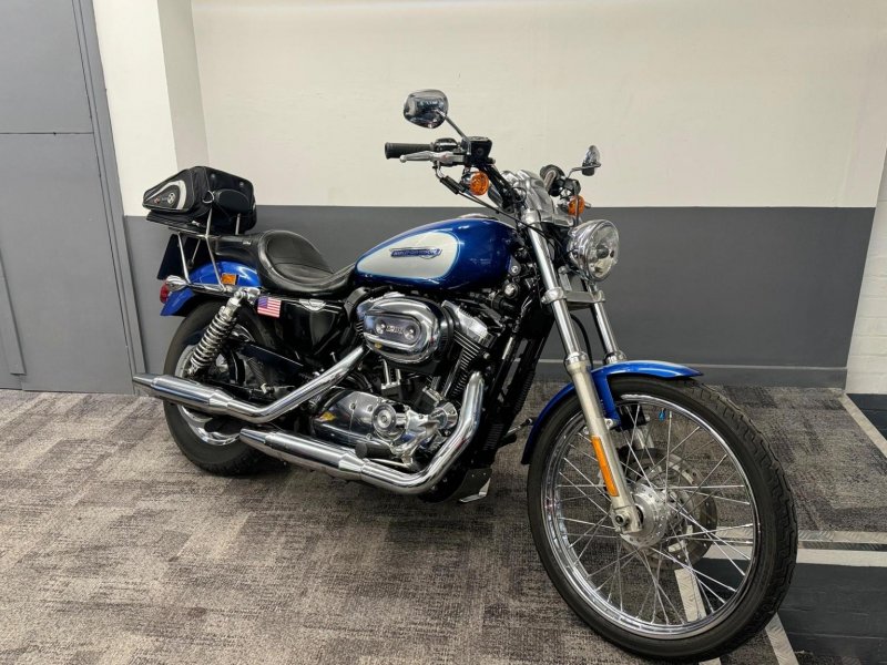 HARLEY-DAVIDSON Sportster