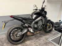 YAMAHA MT-09