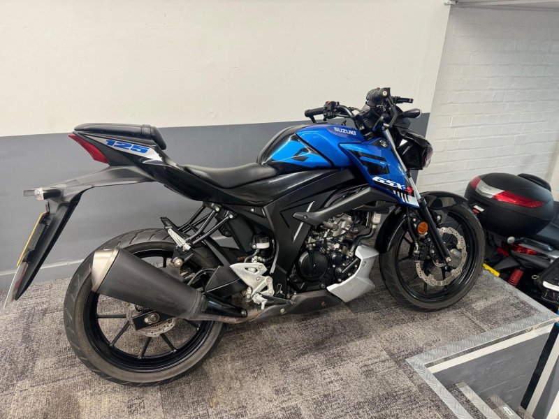 SUZUKI GSX-S125