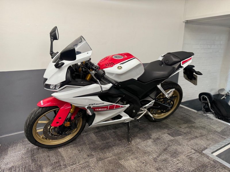 YAMAHA R125