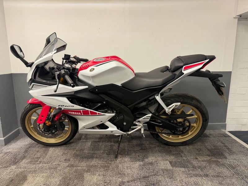 YAMAHA R125