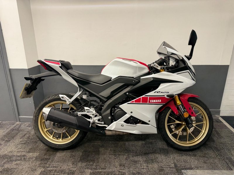 YAMAHA R125