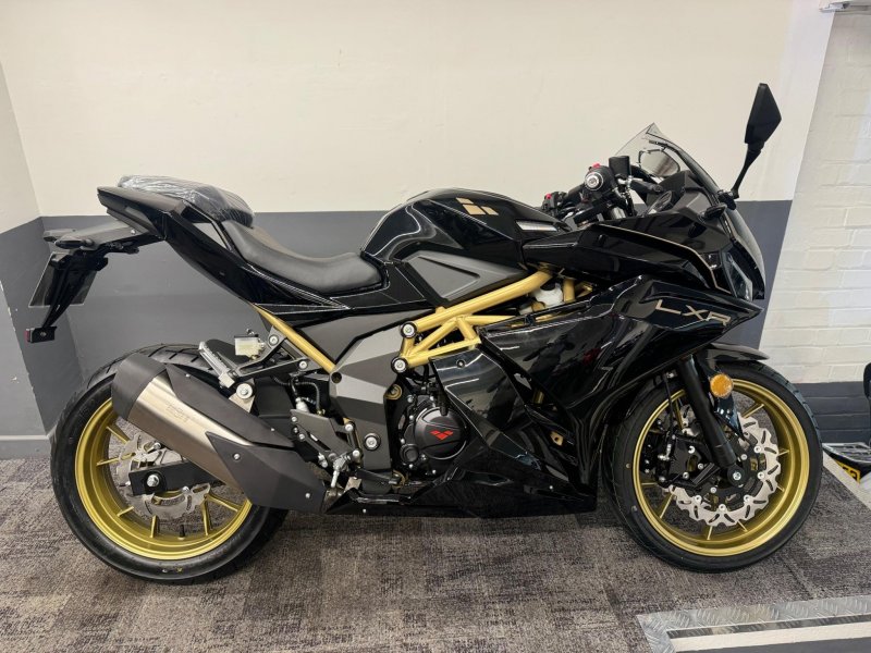 LEXMOTO LXR