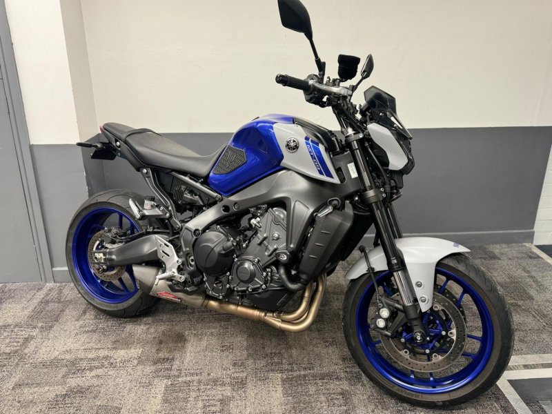 YAMAHA MT-09
