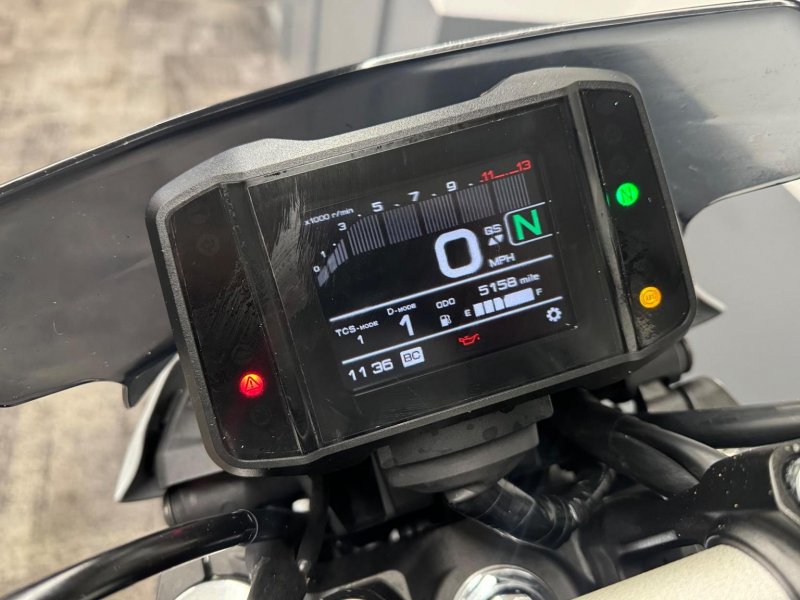 YAMAHA MT-09