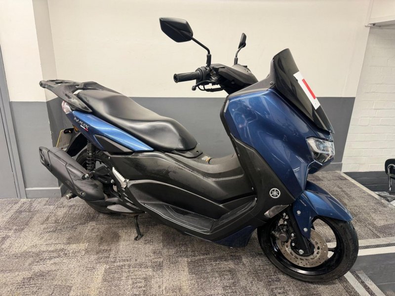 YAMAHA Nmax