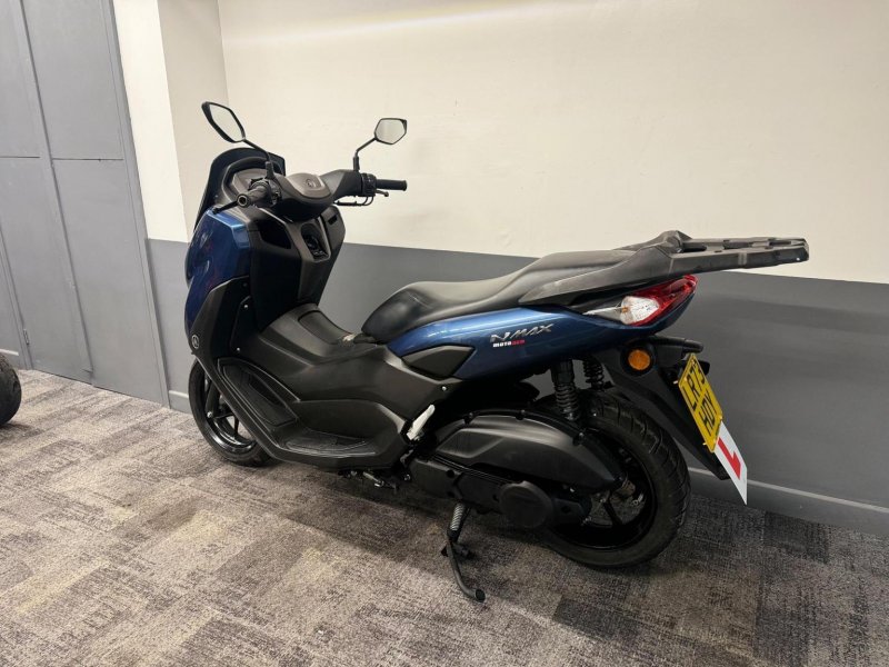 YAMAHA Nmax