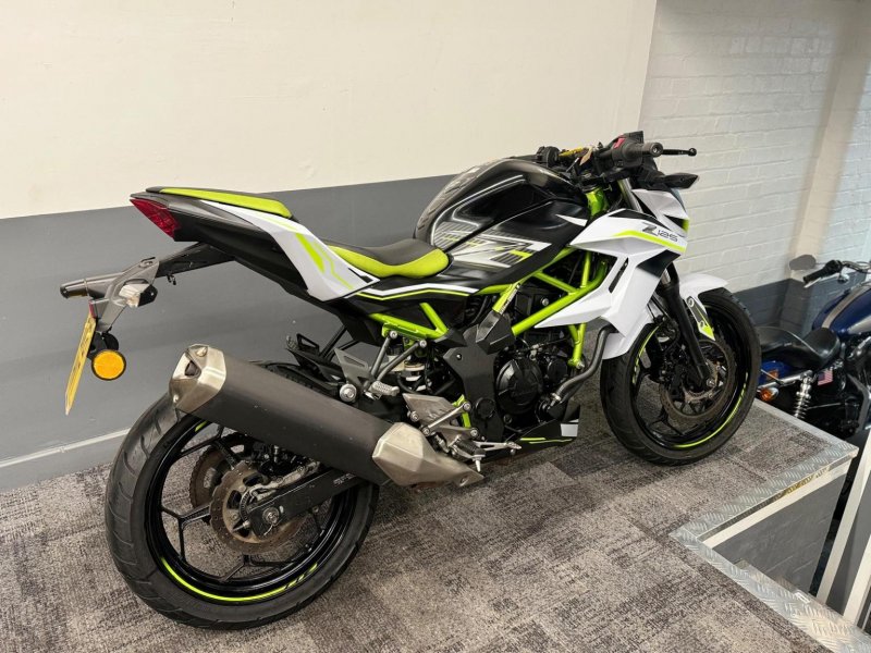 KAWASAKI Z125