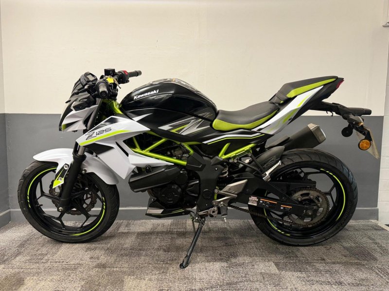KAWASAKI Z125