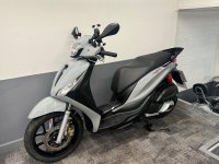 PIAGGIO Medley 125