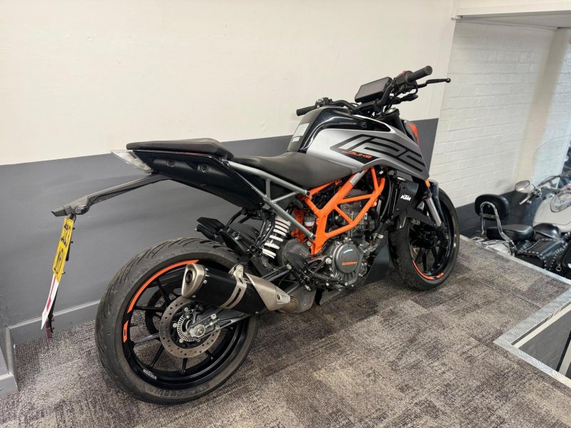 KTM 125 DUKE