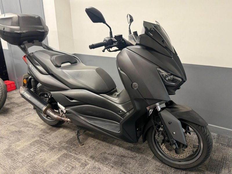 YAMAHA 