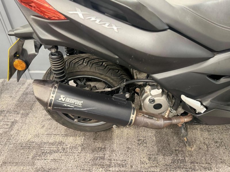 YAMAHA 