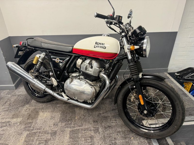 ROYAL ENFIELD INTERCEPTOR