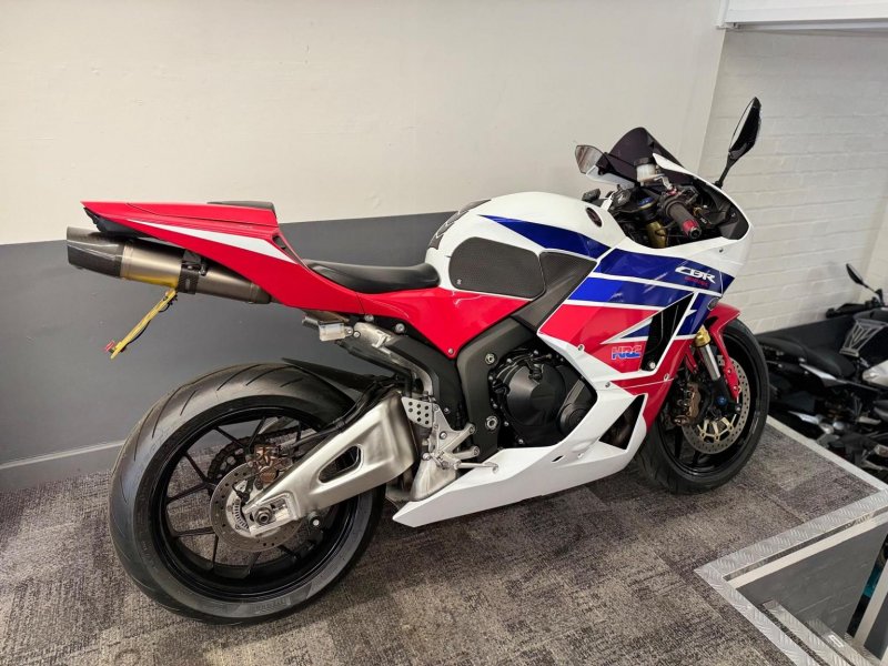HONDA CBR600RR