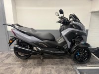 YAMAHA Tricity