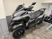 YAMAHA Tricity