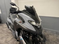 YAMAHA Tricity